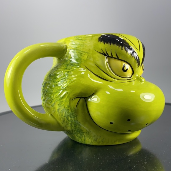 The Grinch 3D Face Sculpted Ceramic Green Mug - Picture 7 of 8